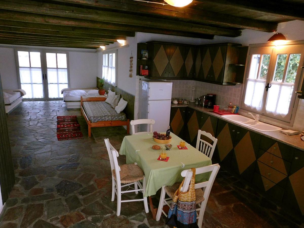 Arokaria Hideaway Suites Krotiri 外观 照片